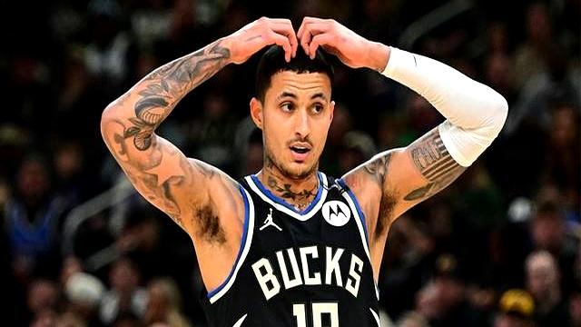 密尔沃基雄鹿今晨外线爆发；志在欧篮联名次提升；态度坚定；年轻球员得到机会的简单介绍