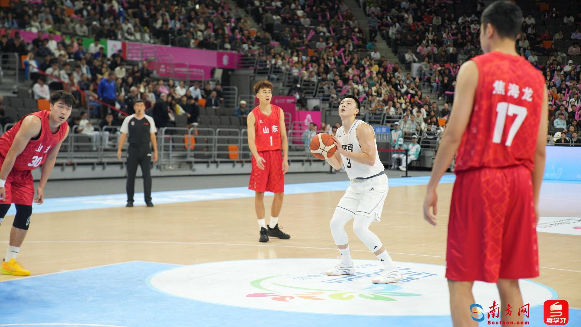 NBA常规赛窗口期再迎强敌,山东男篮复出首秀,主帅态度——媒体盛赞,数据趋势出现新变化(nba新浪新闻) NBA常规赛窗口期再迎强敌,山东男篮复出首秀,主帅态度——媒体盛赞,数据趋势出现新变化(nba新浪新闻)